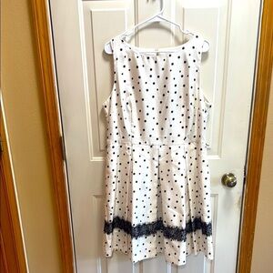 NWT Danny and Nicole White Polka Dot Dress with Black Lace Trim
